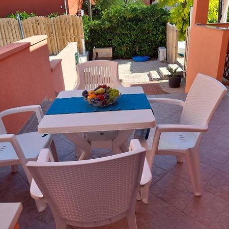 Apartments Adriapag Паг Стая снимка