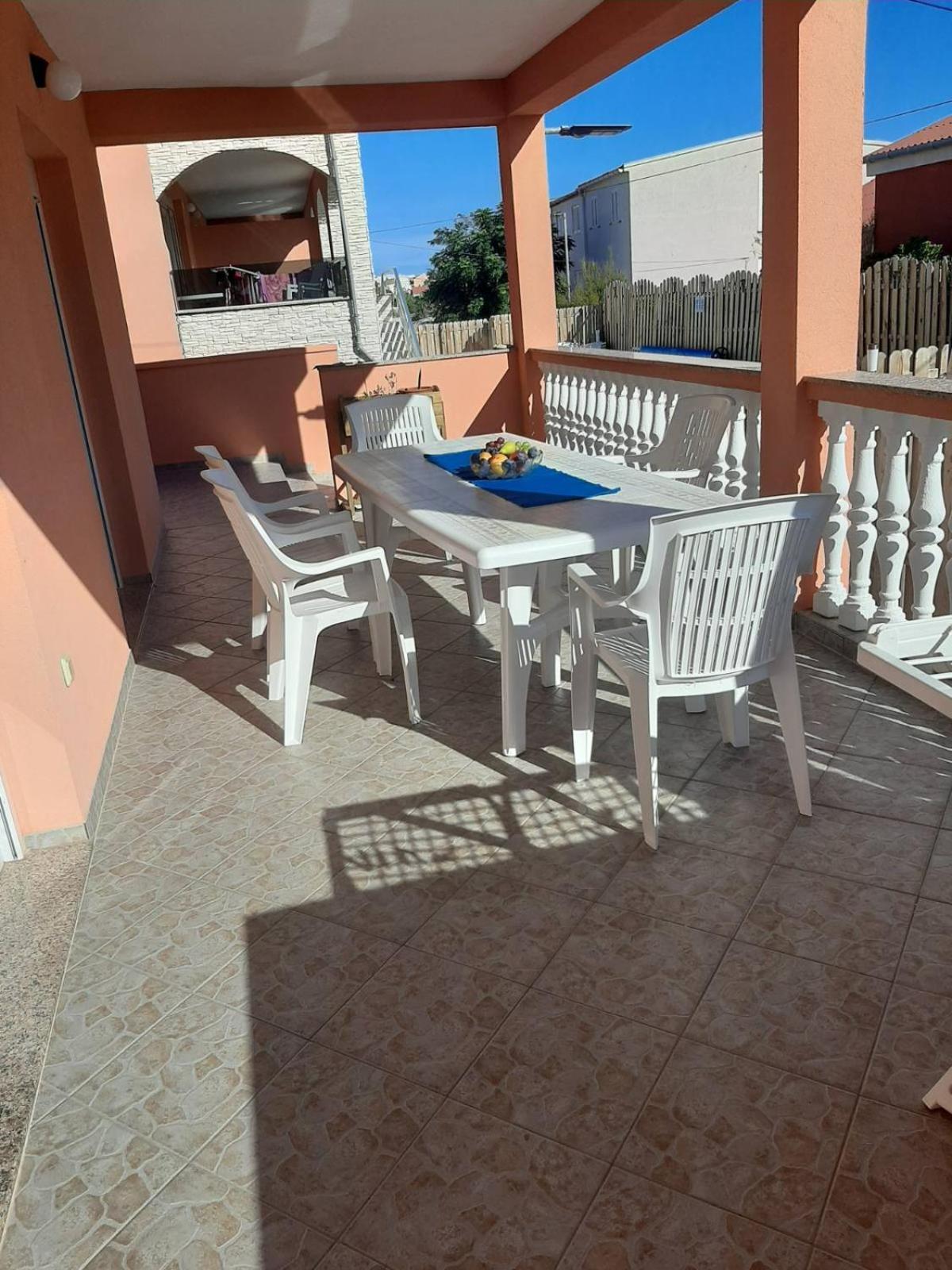 Apartments Adriapag Паг Стая снимка